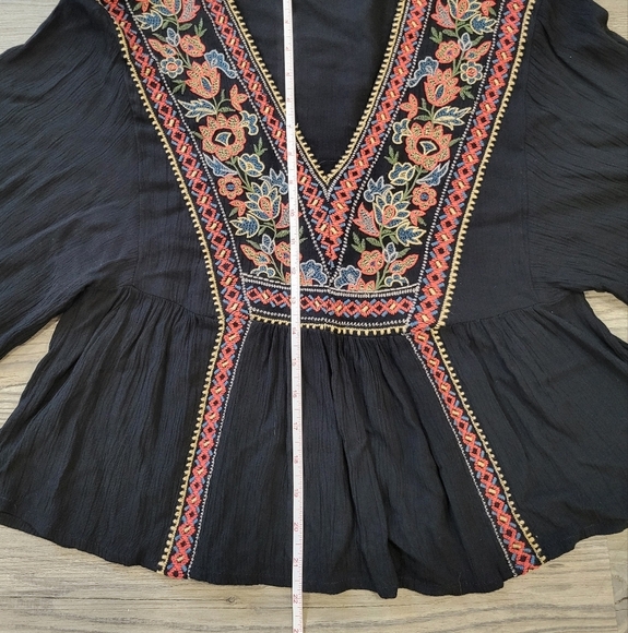 American Eagle Women Embroidered Boho Blouse Size Small - Picture 9 of 12